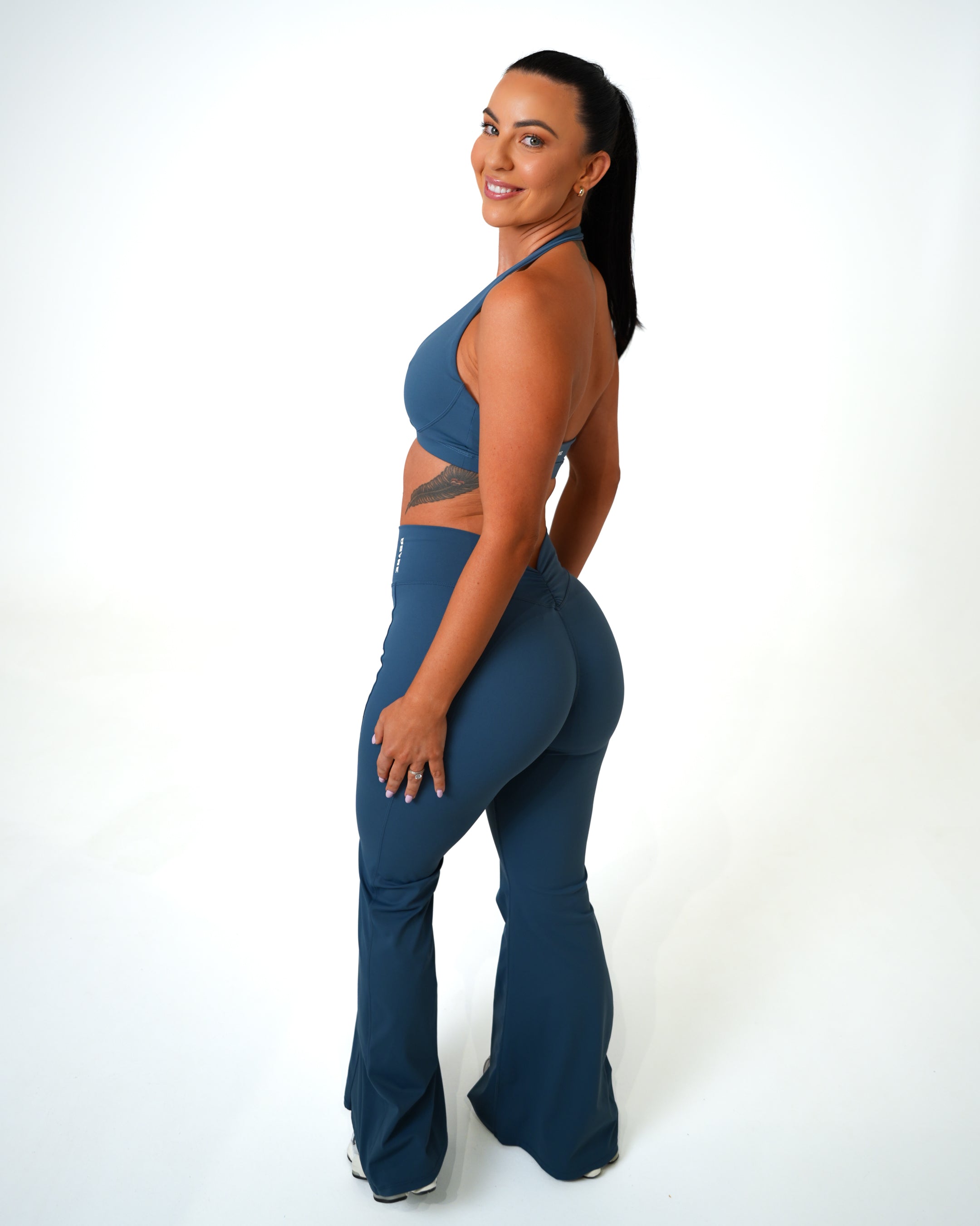 V Back Scrunch Flare Leggings - Teal